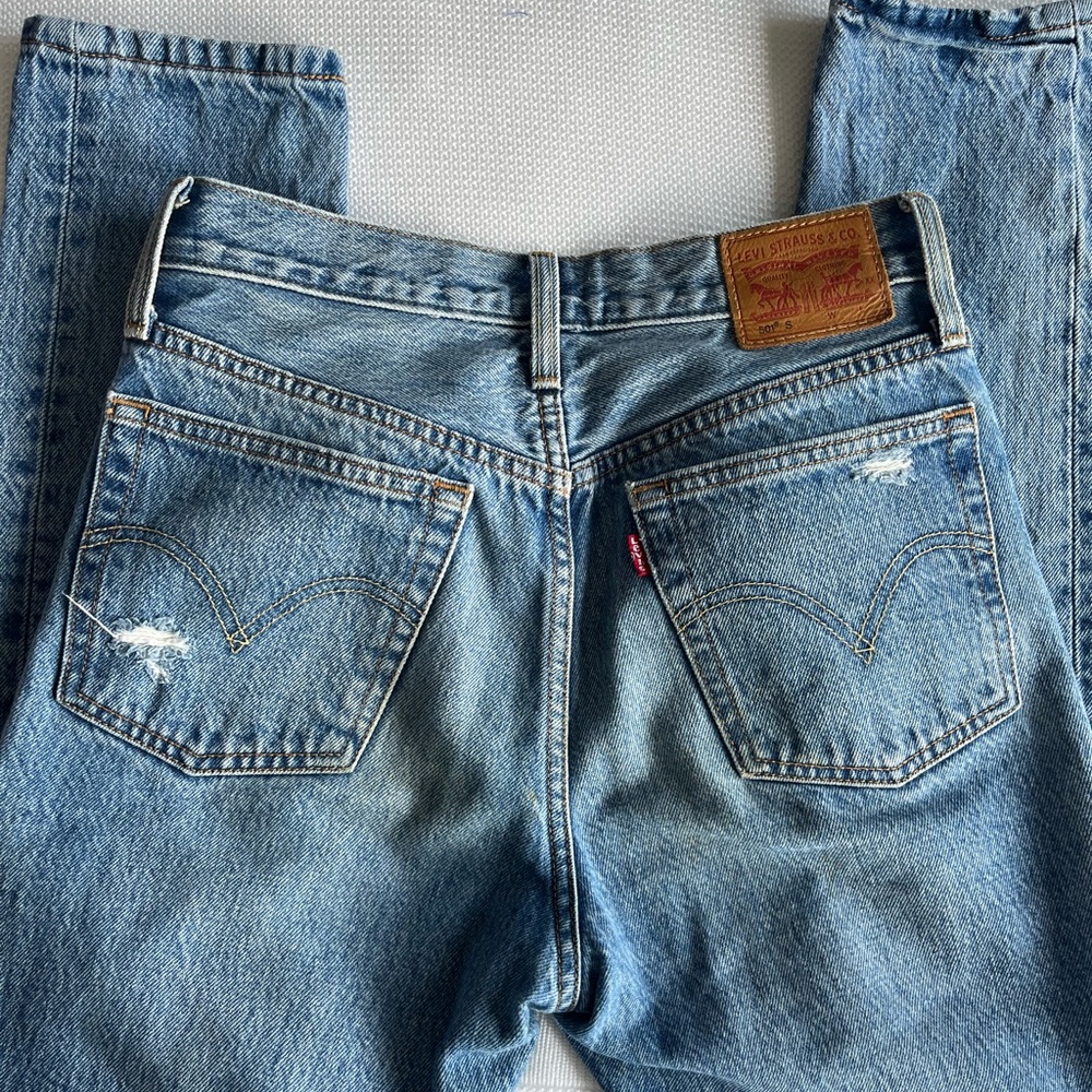LEVI’S 501 VINTAGE JEANS IN PERFECT CONDITION- W26 L30